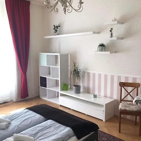 شقة Vysehradska *